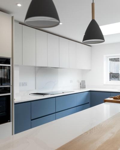 Aura kitchen white blue 6